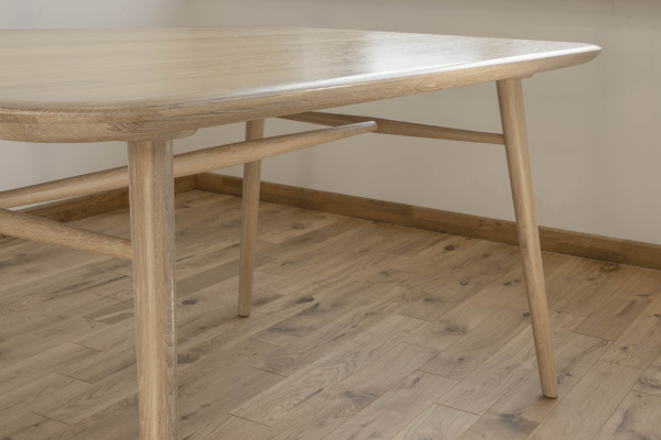 Стол Тайфун 140х91х76, Бесцветный матовый Стол Тайфун 140х91х76, Бесцветный матовый